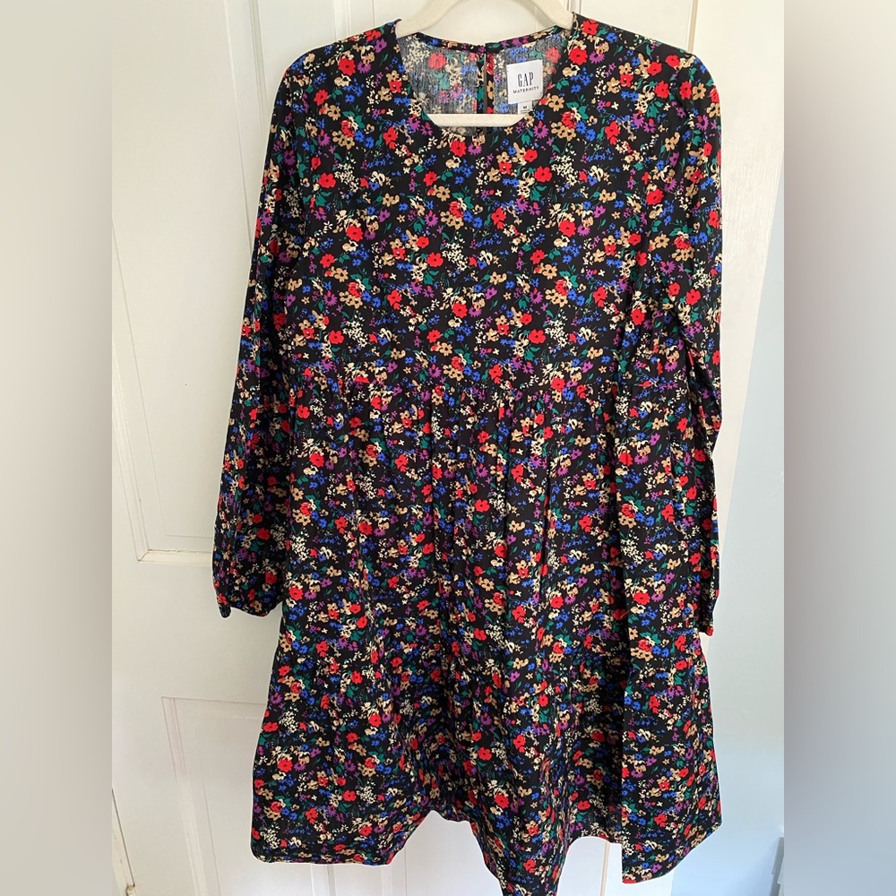 NWOT Gap Maternity Tiered Floral Dress size M